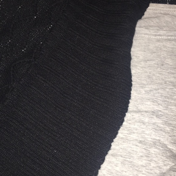 Knitted Cardigan w/ Three-Quarter Length sleeves - Picture 3 of 3